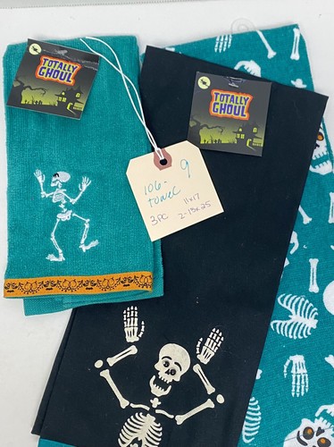 HALLOWEEN TOWELS KITCHEN 3 LINEN, COTTON TEAL BLACK SKELTON BONES SPOOKY NWT - Picture 3 of 10