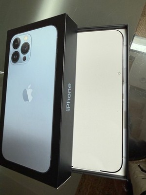 Apple iPhone 13 Pro Max - 128 GB - Sierra Blue (Unlocked and Never Activated)