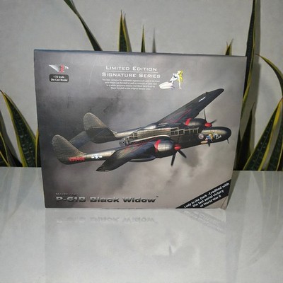 Air Force 1  Northrop P-61B Black Widow ''Lady in the Dark'' AF-00113A 1:72 SIGNED