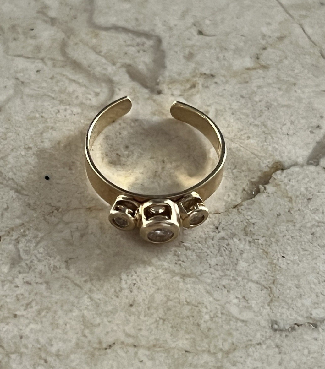 Mexico 14K Gold Diamonique DQ Cubic Zirconia CZ Toe Ring