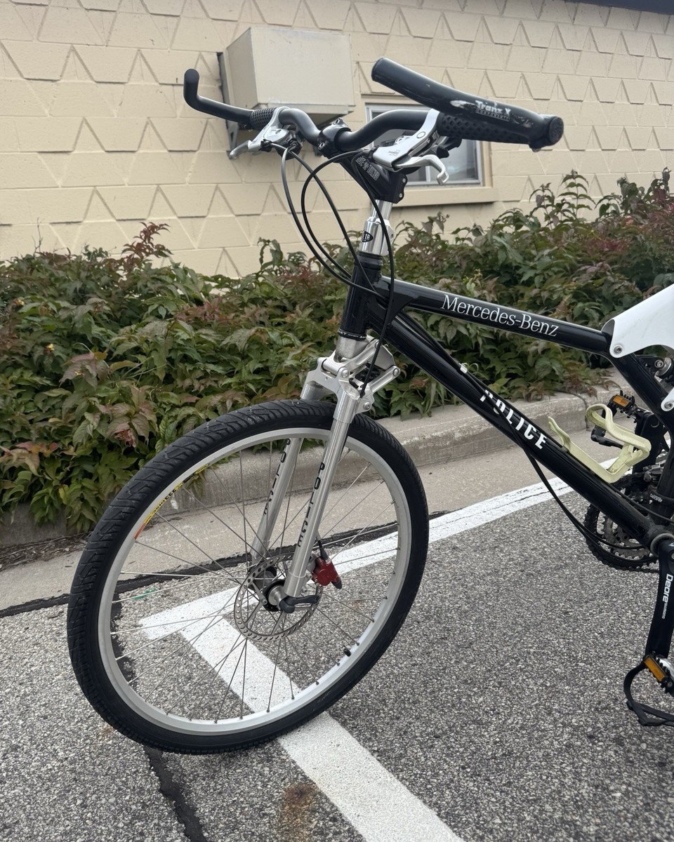 Merecedes-Benz   ロードバイク　　26インチ Mercedes Benz Tactical Police Bicycle 26