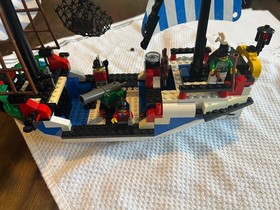 LEGO Pirates 6280 Armada Flagship 