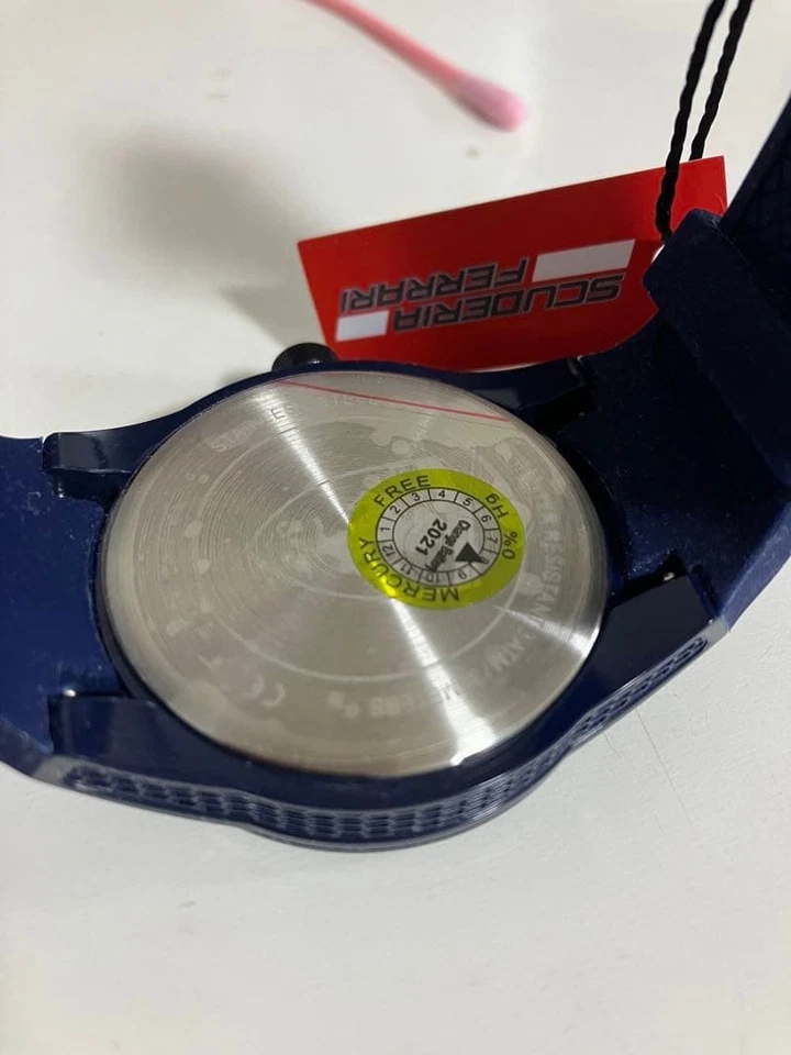 Reloj deportivo Ferrari Red Rev azul marino 44 mm cuarzo 50 m agua 0830541 correa de silicona Foto 4 de 4