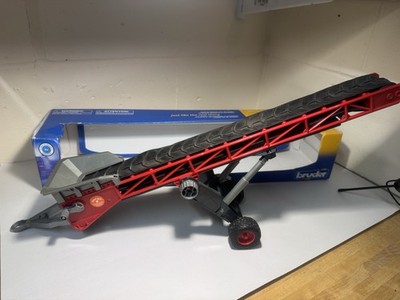 Bruder Förderband Aufzug Anhänger für Kinder Traktor Spielzeug Bauernhof Modell Maßstab 1:16