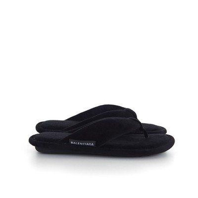 Balenciaga Black Graphic Logo Thong Sandal Balenciaga Black Logo Thong Sandals – Shop at ICETIME LUXE main image 4