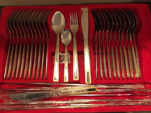 Solingen Mayer Classics Gourmet Line 72 piece with Attache Case - Picture 7 of 8