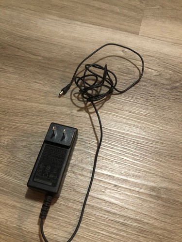 Mophie Switching Power Adapter Brick Supply ADS-25FSG-19 19V 1.3A p73