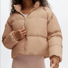 Fabletics Wander Cropped Puffer Color Desert Size Large