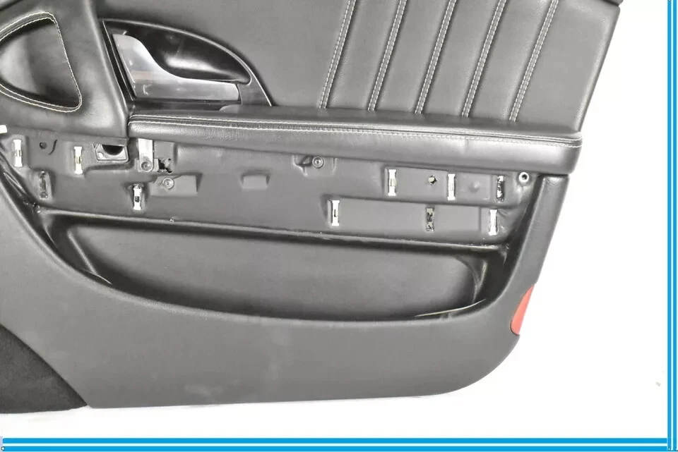 03-13 Maserati Quattroporte M139 Front Right Side Interior Door Panel Black OEM - Image 3 of 4