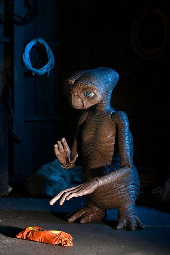 E.T. EL EXTRATERRESTRE ULTIMATE NECA 40 ANIVERSARIO - E.T. THE EXTRA-TERRESTRIAL - Imagen 8 de 16
