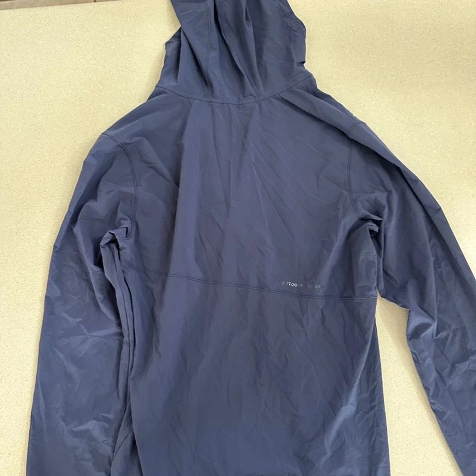 Outdoor research men’s sun hoodie - product detail image 3