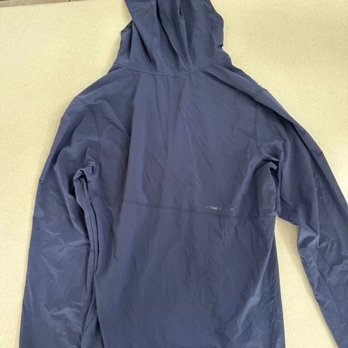 Outdoor research men’s sun hoodie image 3