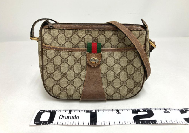 Borsa a tracolla vintage Gucci Sherry Line GG Supreme tracolla PVC beige design