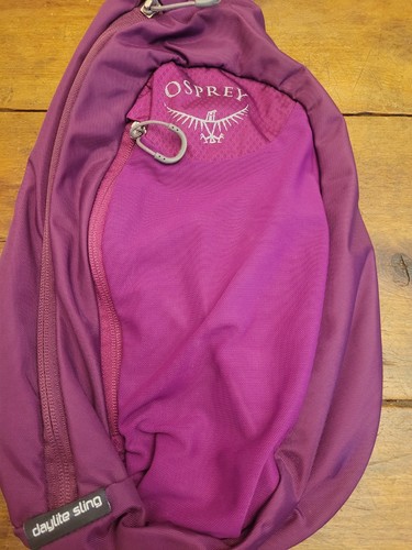 Osprey Daylite Shoulder Sling Bag/Fanny Pack/Crossbody - Purple, EUC - Picture 2 of 10