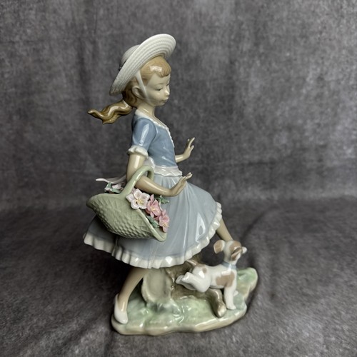Vintage Lladro Figurine Mirth in the Country /Country Lass with Dog #4920 No Box - Picture 7 of 13