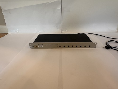 Tascam LA-81 Balanced To Unbalanced Line Converter 8 Channel