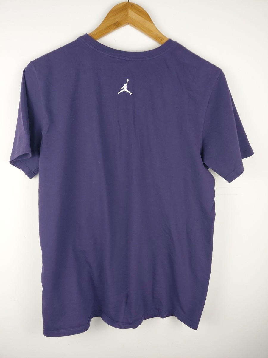 レア　nike Jordan vintage　ベースボールシャツ　紫 Nike Men's Air Jordan Hare Jump Bunny Skyline T-Shirt Purple Size