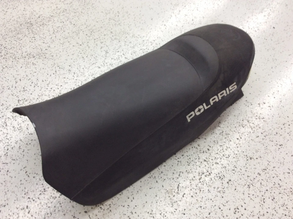 Sillín de asiento Polaris 2007 usado negro IQ 2683891 600 HO IQ CFI L/C FST Foto 2 de 4