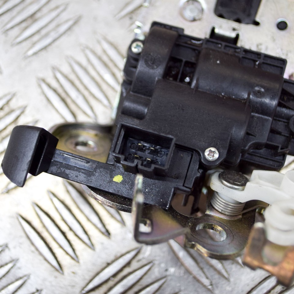 SKODA OCTAVIA Combi 5E Serratura Portellone Posteriore 5E0827505 2.00