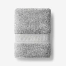Legends Sterling Light Gray Solid Supima Cotton Bath Towel