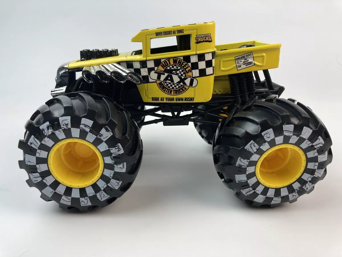 Hot Wheels Monster Truck 1:24 Scale 2022 Bone Shaker It All Vehicle with  Giant Wheels for Kids Age 3 to 8 Years Old Great Gift Toy Trucks Large  Scale : Toys & Games 