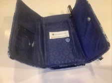 NWT ~ Vera Bradley Tropics Tapestry RFID Wristlet