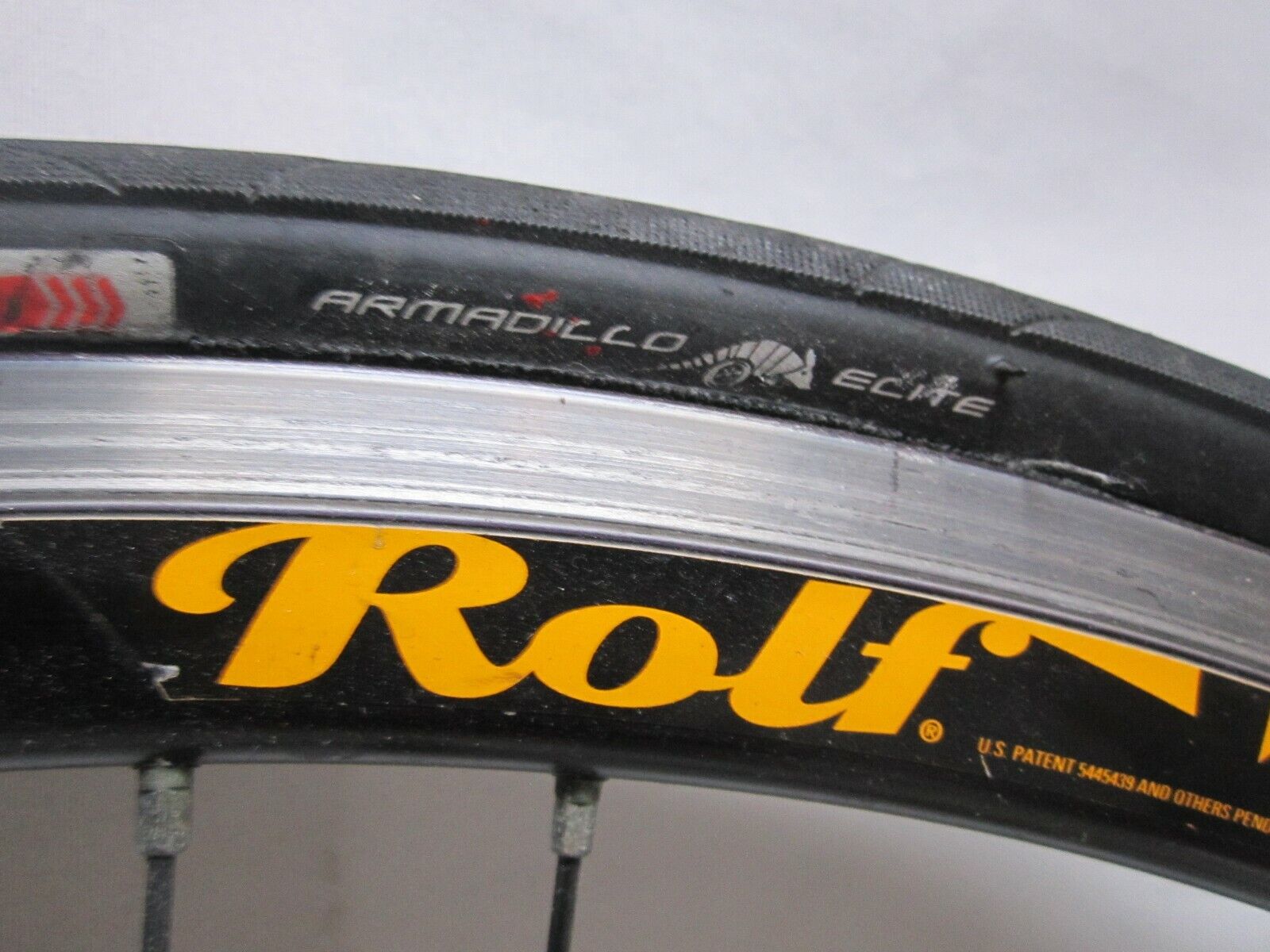 ROLF VECTOR COMP 700c 10 gear wheel set  &  Armadillo Elite Tires 