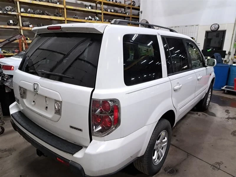 Brake Master Cylinder 2008 Pilot Sku#4010699 - Image 4 of 4