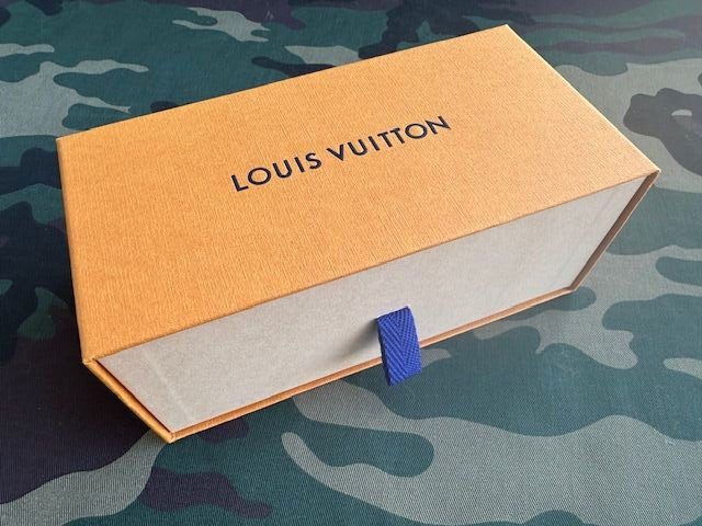 Boîte Tiroir Louis Vuitton Originale 18 cm en Carton Rigide Haute Couture