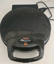 Sunbeam Pie Magic Four PM400B 4 Cup Pie Maker Non Stick Round Black