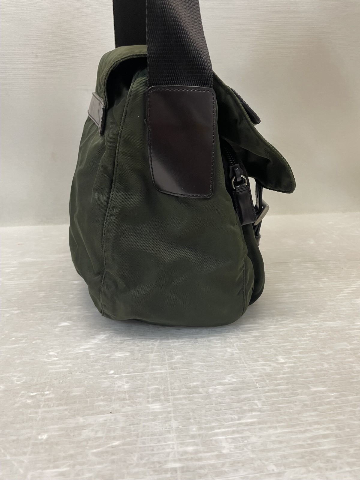 PRADA Nylon Messenger Bag Khaki Crossbody Shoulder Vintage Luxury Used thumbnail 4