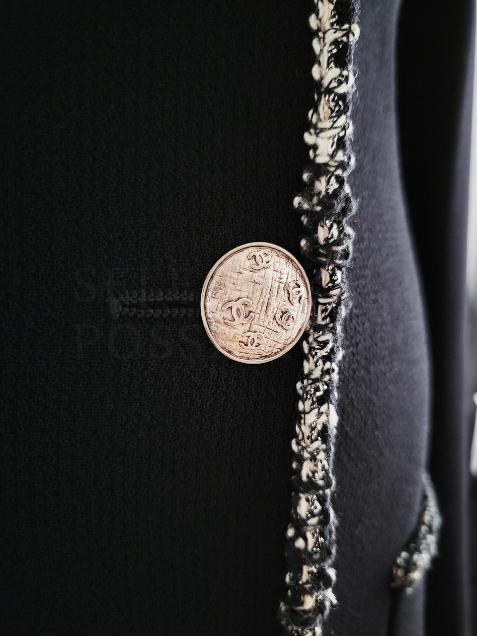 CHANEL 05C [DEVIL WEARS PRADA] VINTAGE BLACK WOOL CC PATCH JACKET FR38 image 9