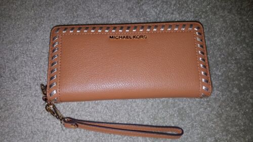 Michael Kors LAURYN 32S7ML0T3M TRAVEL CONTINENTAL Acorn Leather Wristlet NWT - Picture 1 of 7