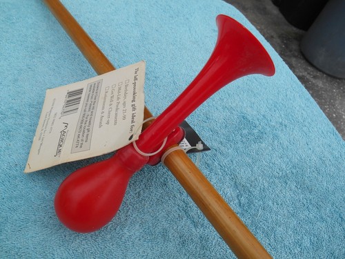 VINTAGE 1994 MAGIQUES NOVELTY 39" OVER THE HILL CANE - Picture 6 of 13