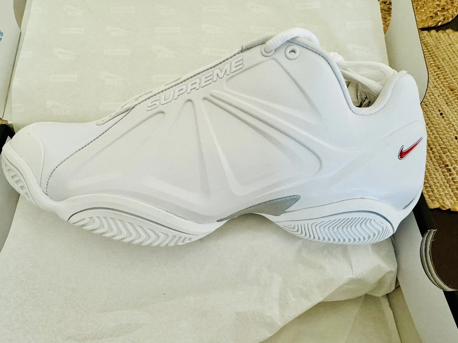 Nike Supreme Air Zoom Courtposite Blanc (Homme)