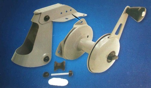 Attwood 13710-4 Anchor Lift System