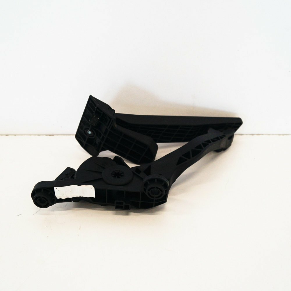 a。 Amazon.com: Genuine OEM 32700-2W100 Accelerator Pedal