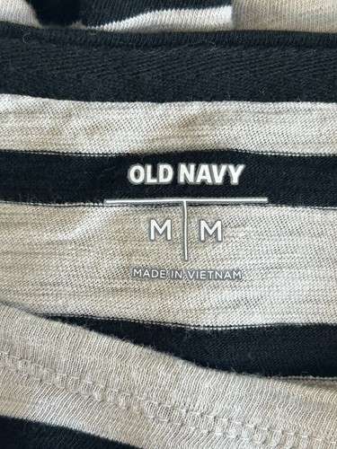 Old Navy Women's 3/4 Sleeve Stripe Top in Black/Gray - Sz M - Picture 3 of 5