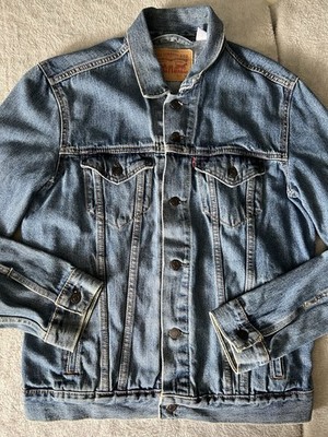 Levi's 72334 Denim Trucker Jacket Men's Size Medium Blue Jean Button Up Pocket