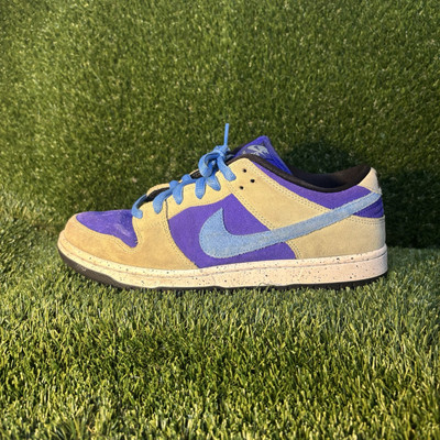 Size 9.5 - Nike Dunk SB Low ACG Celadon