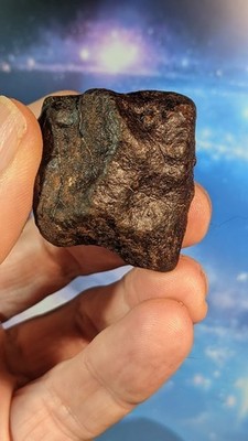 Echter Eisenchondrit Meteorit. 1 Milliarde Jahre alt. 45mm. 78gramm. Verpackt.