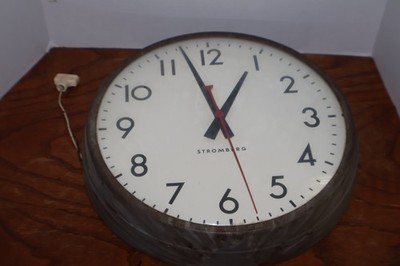 Vintage  Stromberg Electric School Wall Clock  W3012 Org Curved Dome Glass 12 