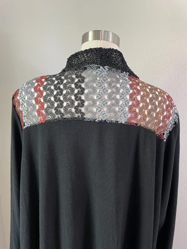 Cárdigan plumero Avenue Plus 26/28 para mujer mezcla medios estampado animal encaje longitud media Foto 2 de 4