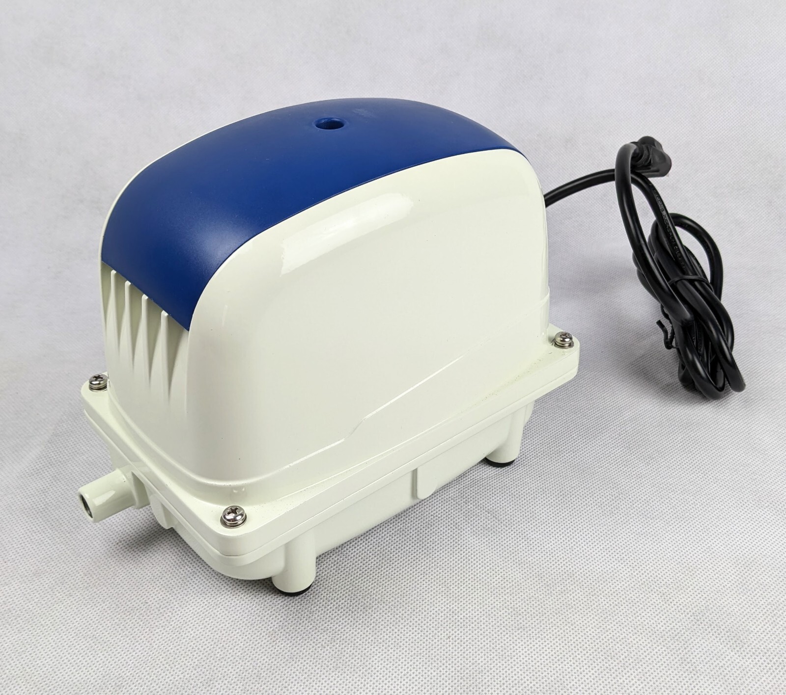 Anjon LifeLine LL-100 Air Pump For Ponds up to 12,000 Gallons and 15 Feet Deep