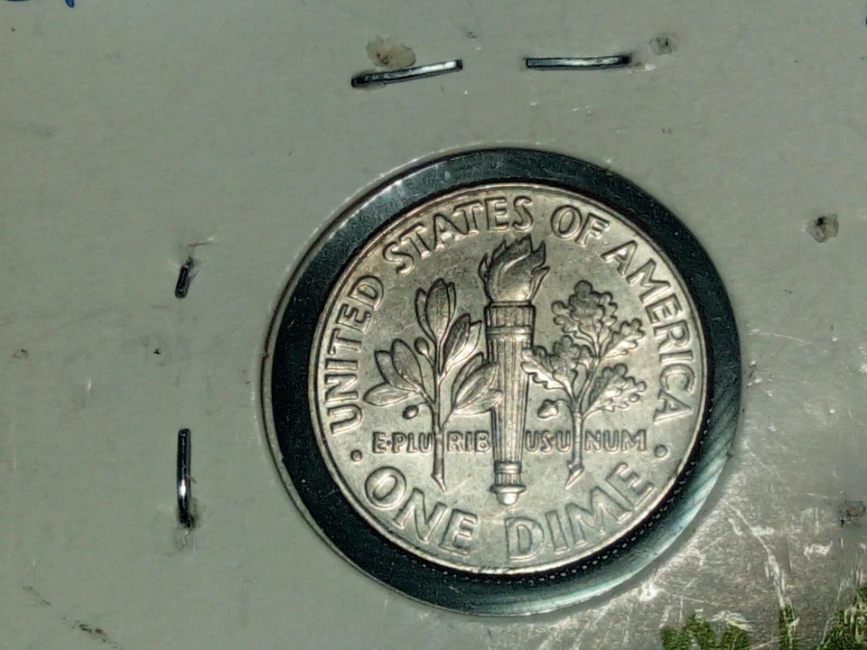 Mint Error Coin 2017 D ROOSEVELT DIME OFF CENTER STRIKE  - Image 3 of 4