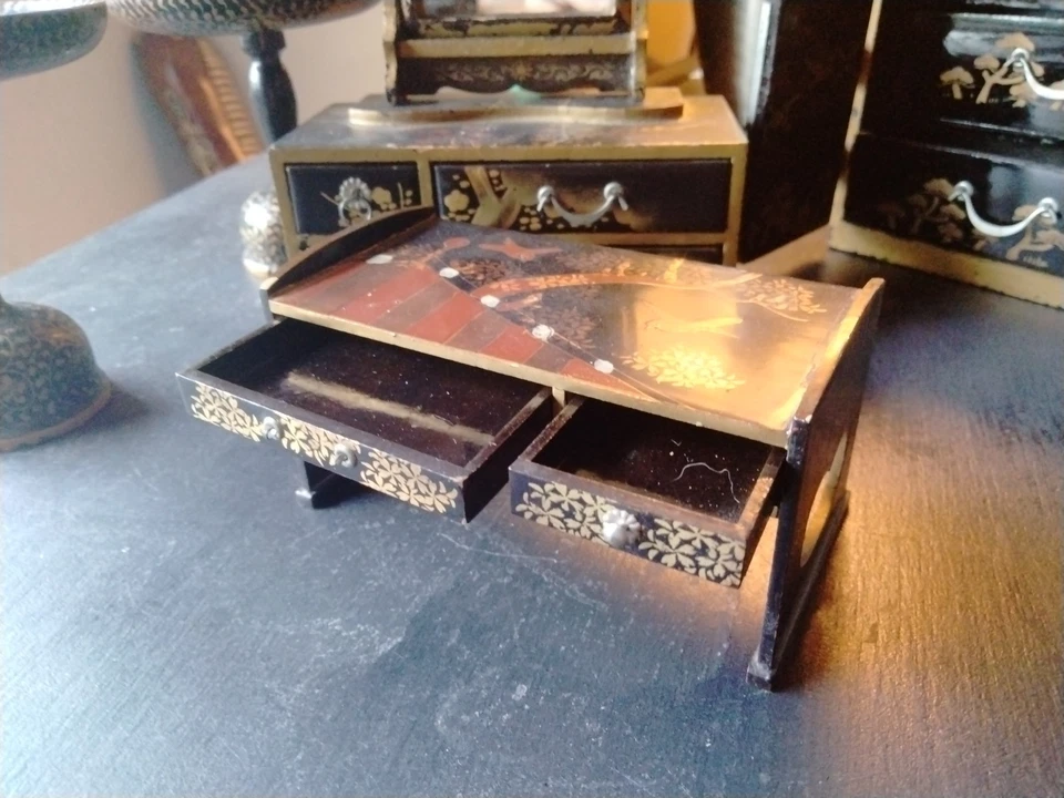 Antiguo cofre japonés de 3 cajones con soporte de espejo tocador Tansu con sección secreta  Foto 4 de 4