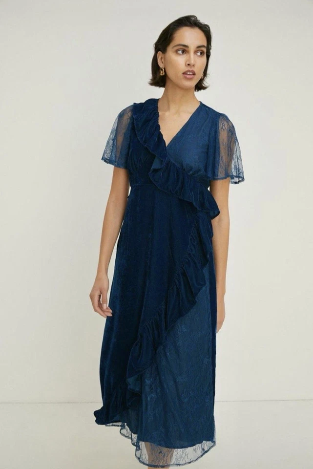 Oasis - Beautiful Lace Mix Velvet Wrap Midi Dress , Size 16 - Image 2 of 3