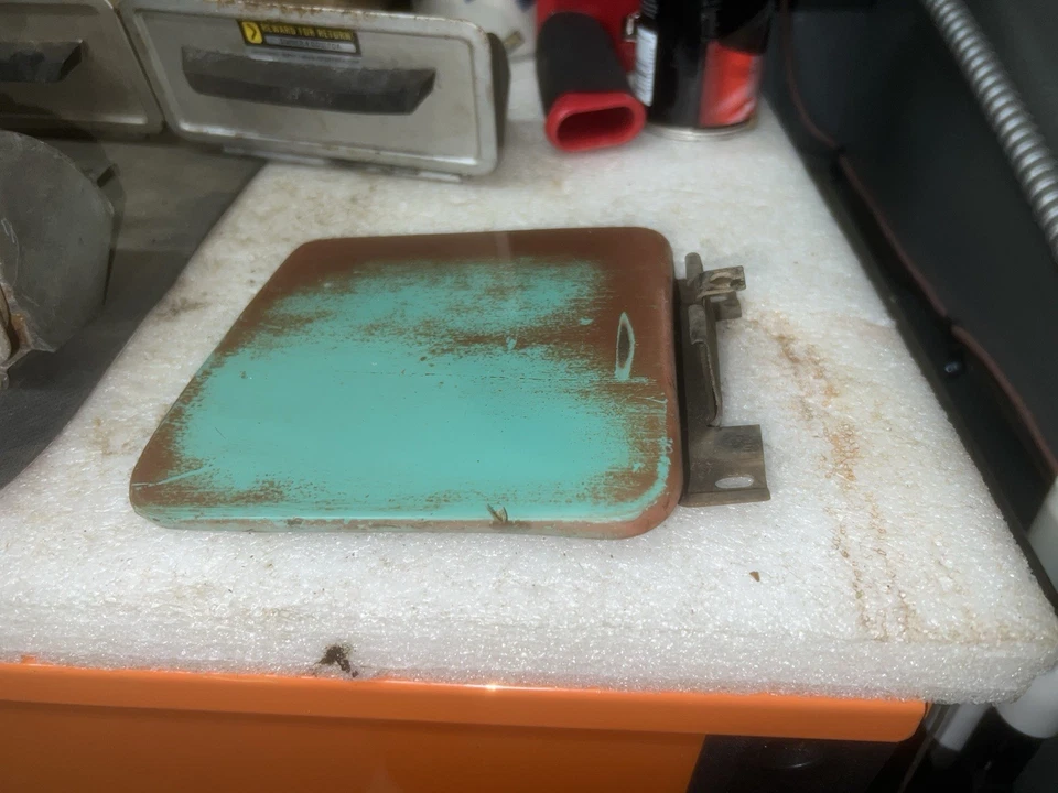 1960 1966 雪佛兰 GMC Suburban Carryall 燃气门 C10 K10 C30 阿帕奇雪佛兰 1961 — 第 3/4 张图片