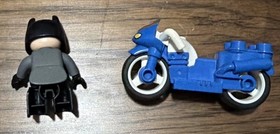 LEGO Duplo Wonder Woman Motorcycle Cycle Blue Super Hero Bike and Batman
