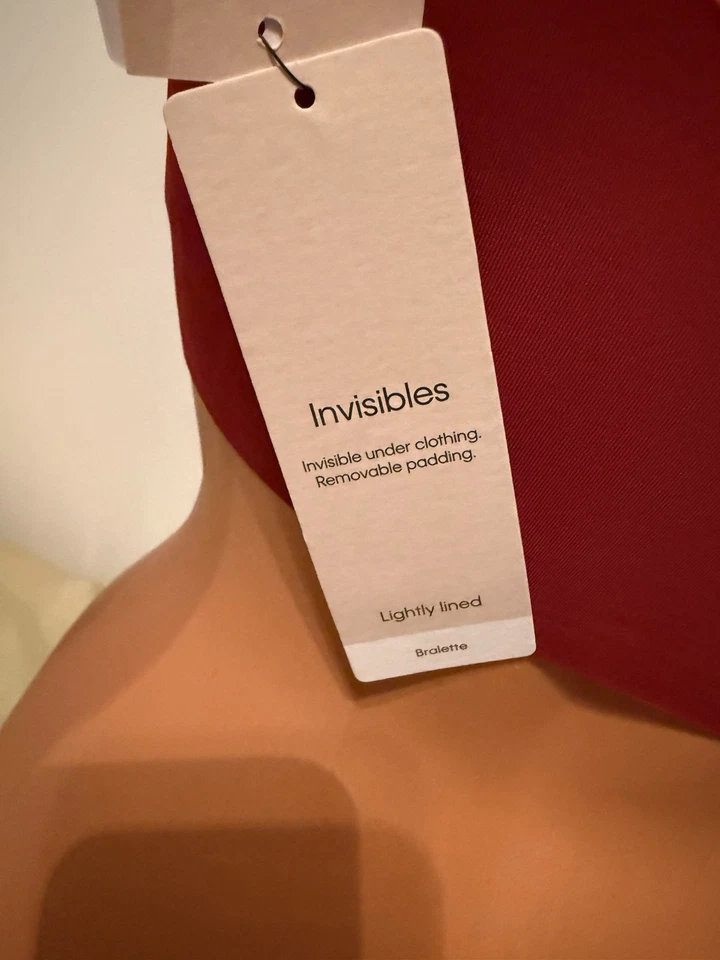 NWT Calvin Klein “Invisibles”  Pull Over Wire Free Bra Bralette Red Size Medium - Image 4 of 4